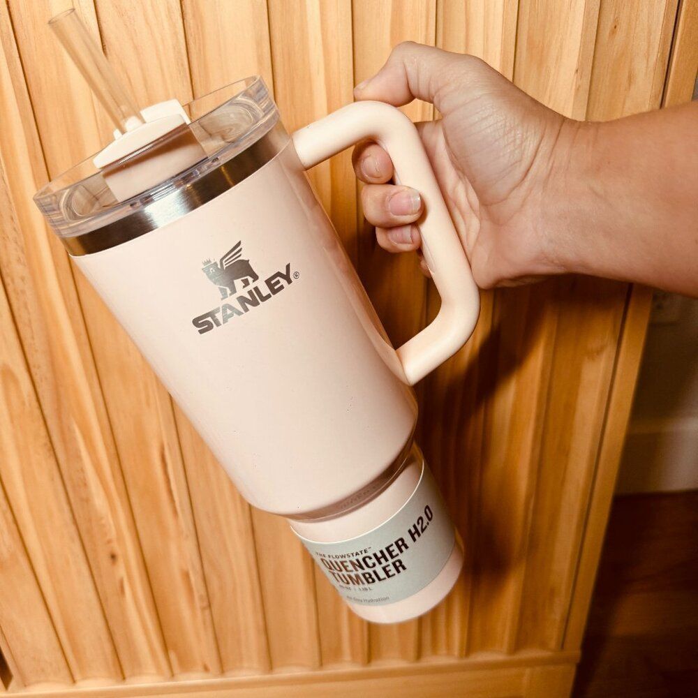 Stanley Target Exclusive H2.0 Glazed Donut Flow State Quencher Tumbler 40 Oz